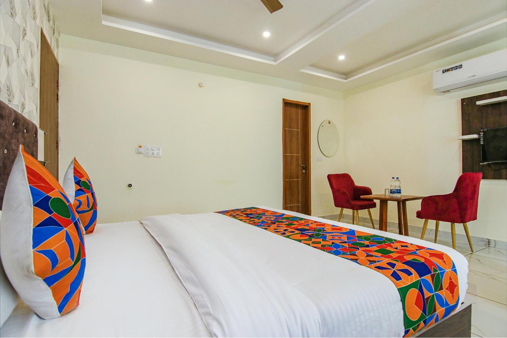 Fabhotel Meridian Inn Mohali Ngoại thất bức ảnh