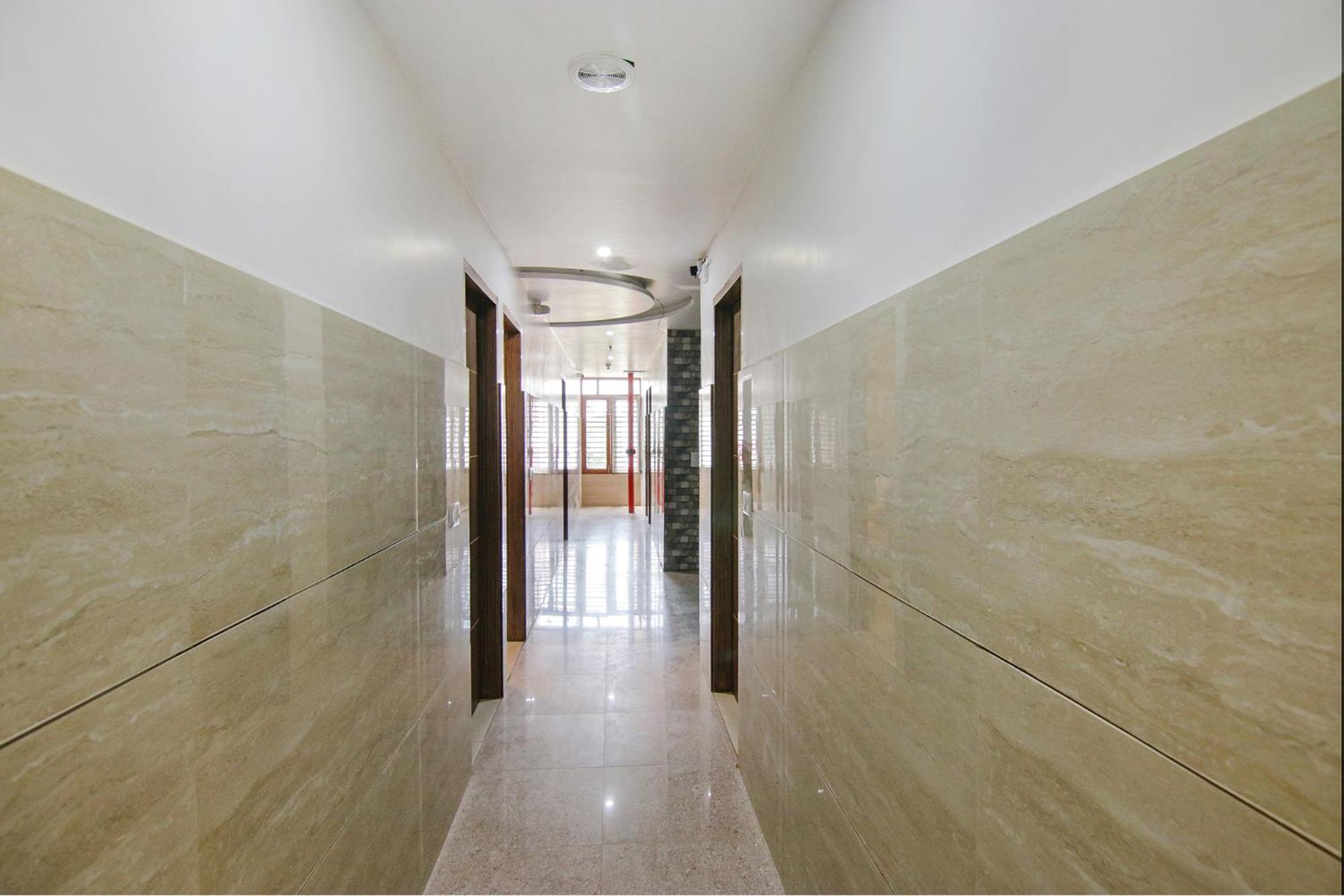 Fabhotel Meridian Inn Mohali Ngoại thất bức ảnh