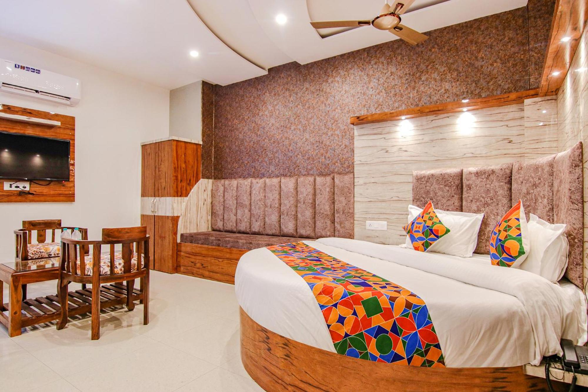 Fabhotel Meridian Inn Mohali Ngoại thất bức ảnh